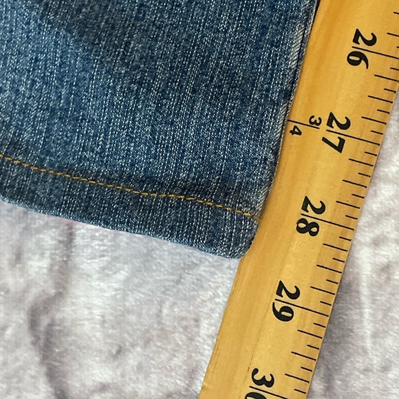 Lily Pulitzer bee/fly Print Jeans Size 8~6D - Picture 2 of 9